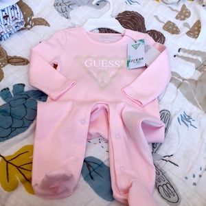 NWT! GUESS Footie